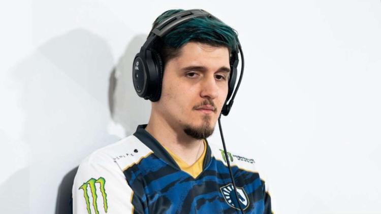 Silence a démissionné de son poste d'entraîneur-chef Team Liquid et a mis fin à sa carrière