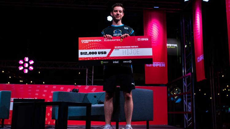 Hijoe est devenu le gagnant de DreamHack Summer 2022 : Zero Build - Final