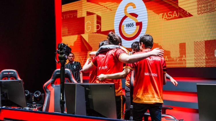 Galatasaray Esports et Fenerbah ç e Esports ont annulé les files d'attente pour League of Legends