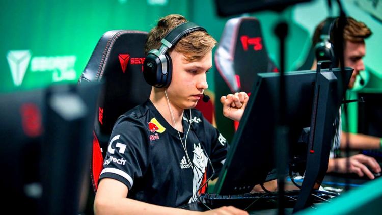 m0 NESY classé 7e parmi les meilleurs joueurs de 2022 par HLTV