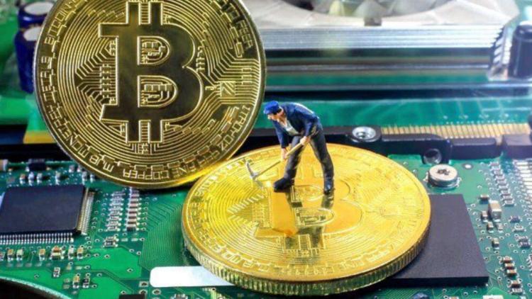 En 2022, le profit des mineurs de bitcoins a chuté de 43%