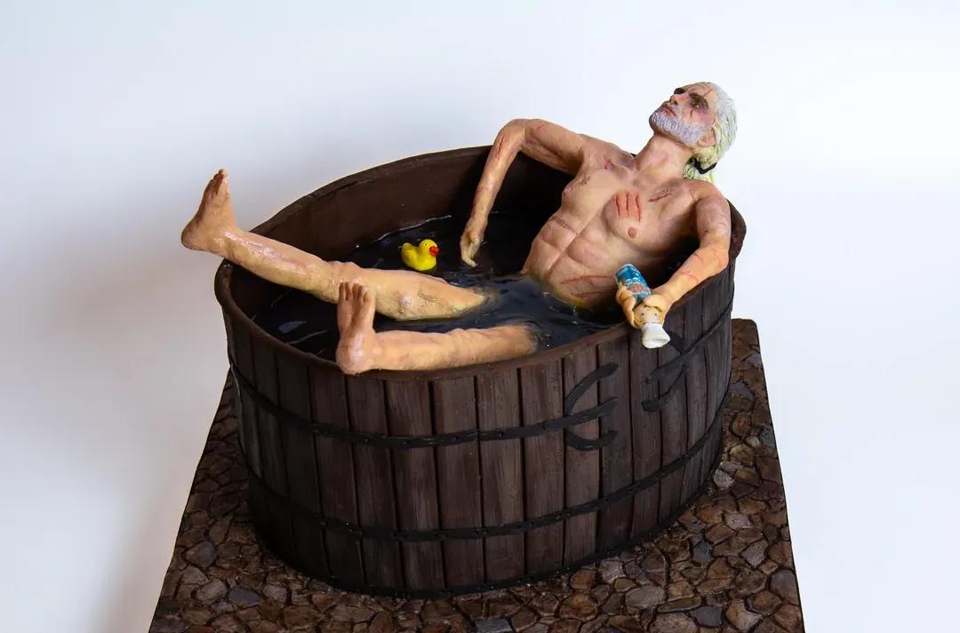 Un fan recrée la scène emblématique de la baignoire de Geralt dans The Witcher 3 sous la forme d'un incroyable gâteau.