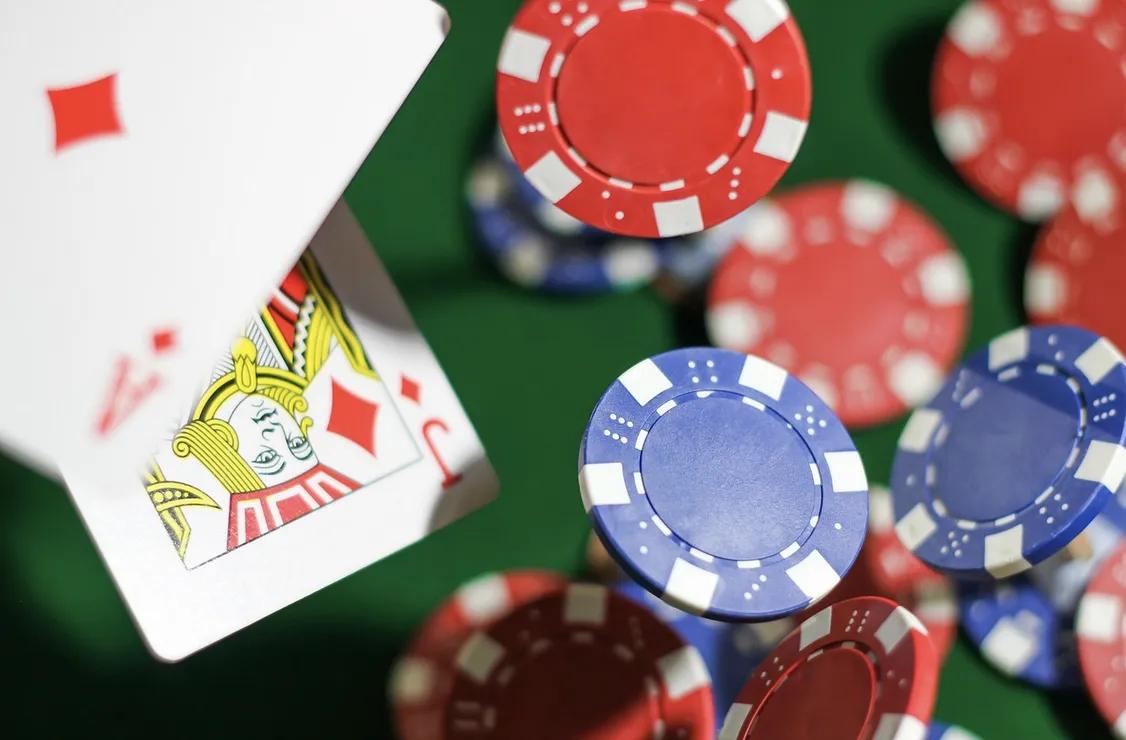 Pourquoi le blackjack social est différent