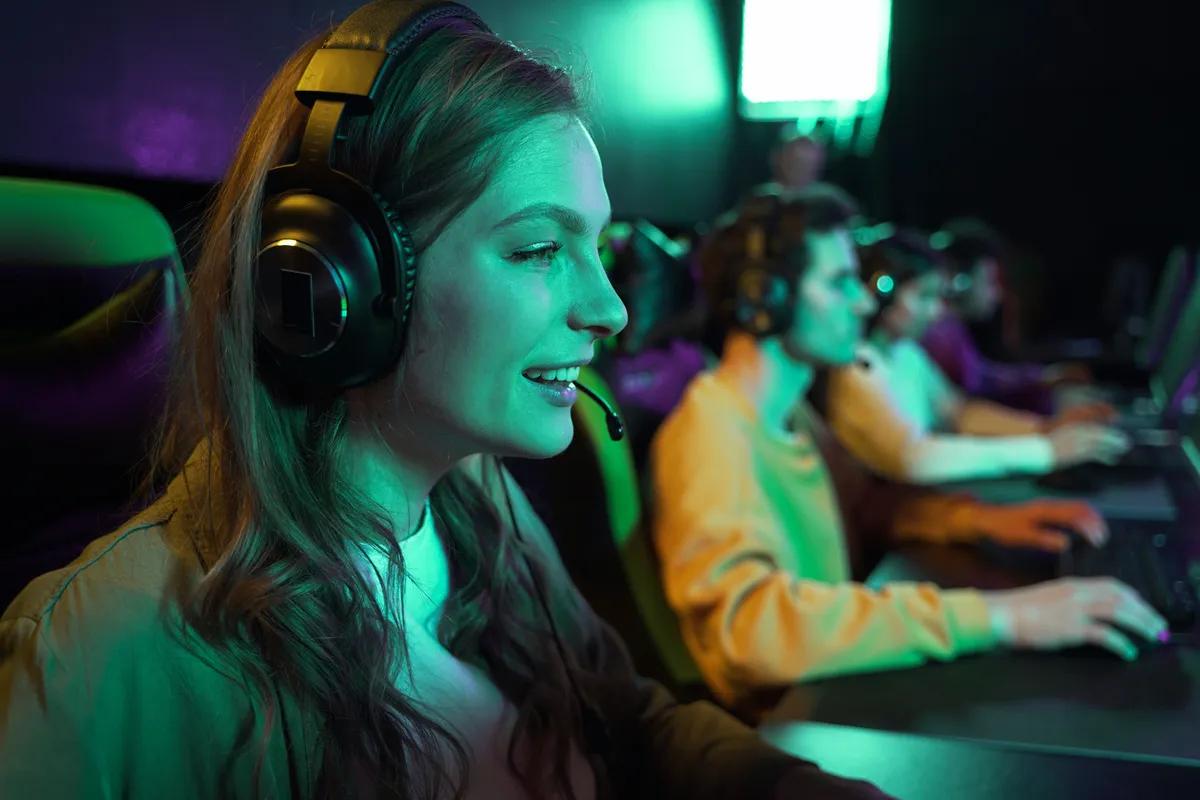 Les Meilleurs Cafés de Jeux de Paris pour Regarder des Tournois entre Amis