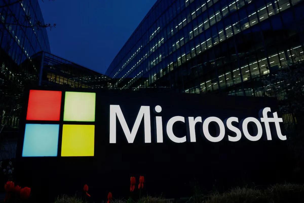 Microsoft se prépare à des licenciements massifs et donne la priorité au développement de l'IA.