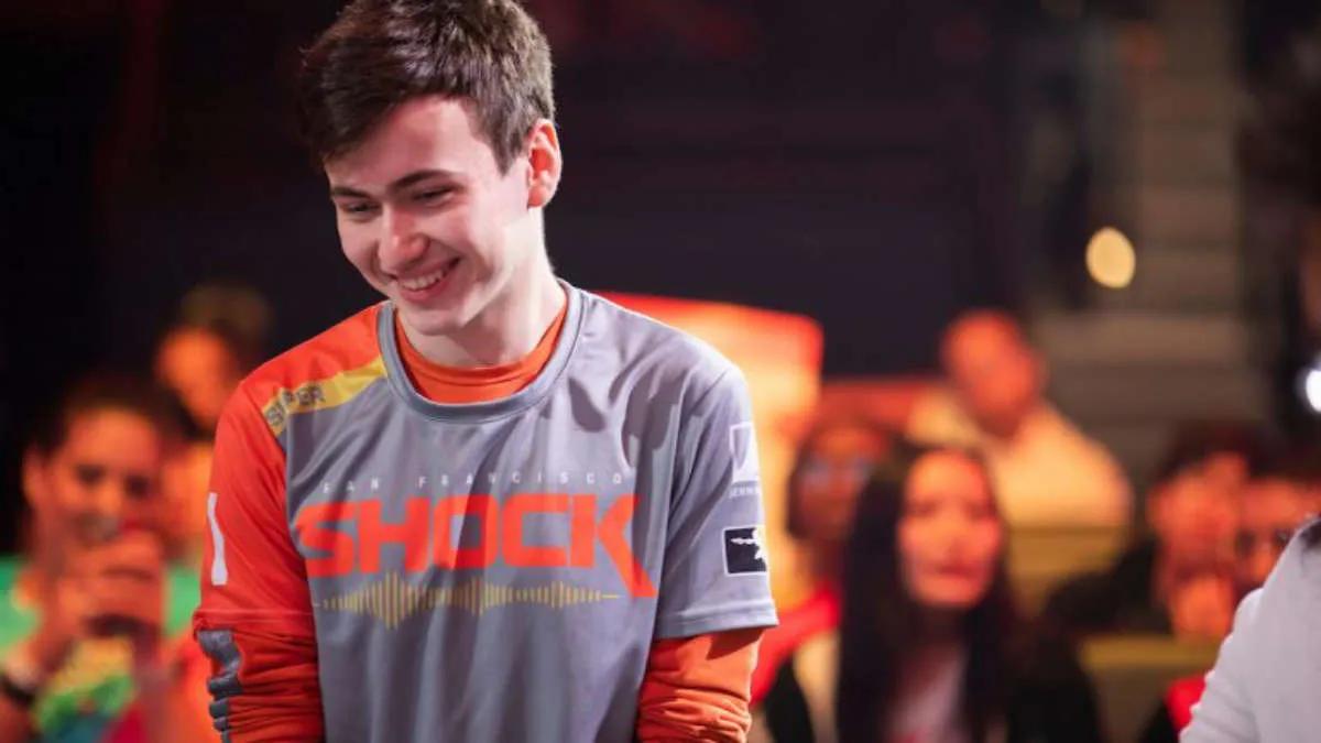 super a annoncé sa retraite de San Francisco Shock et a mis fin à sa carrière dans l'esport