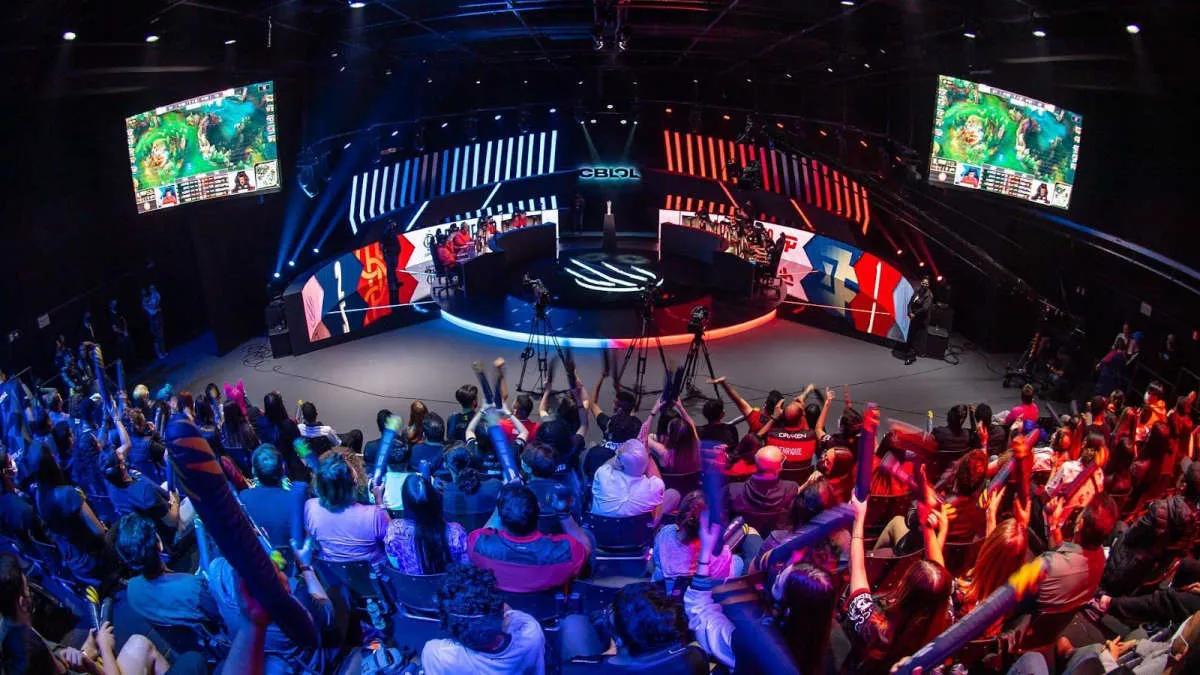 Riot Games conclut un accord avec Santander