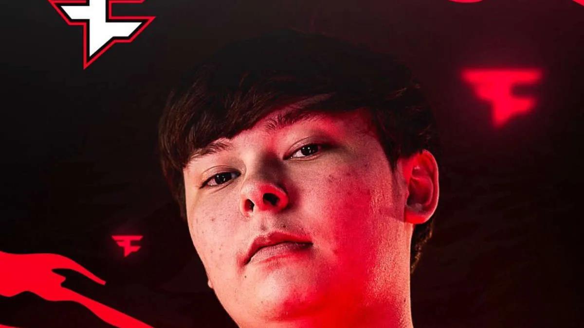 FaZe Clan a déplacé POACH sur le banc