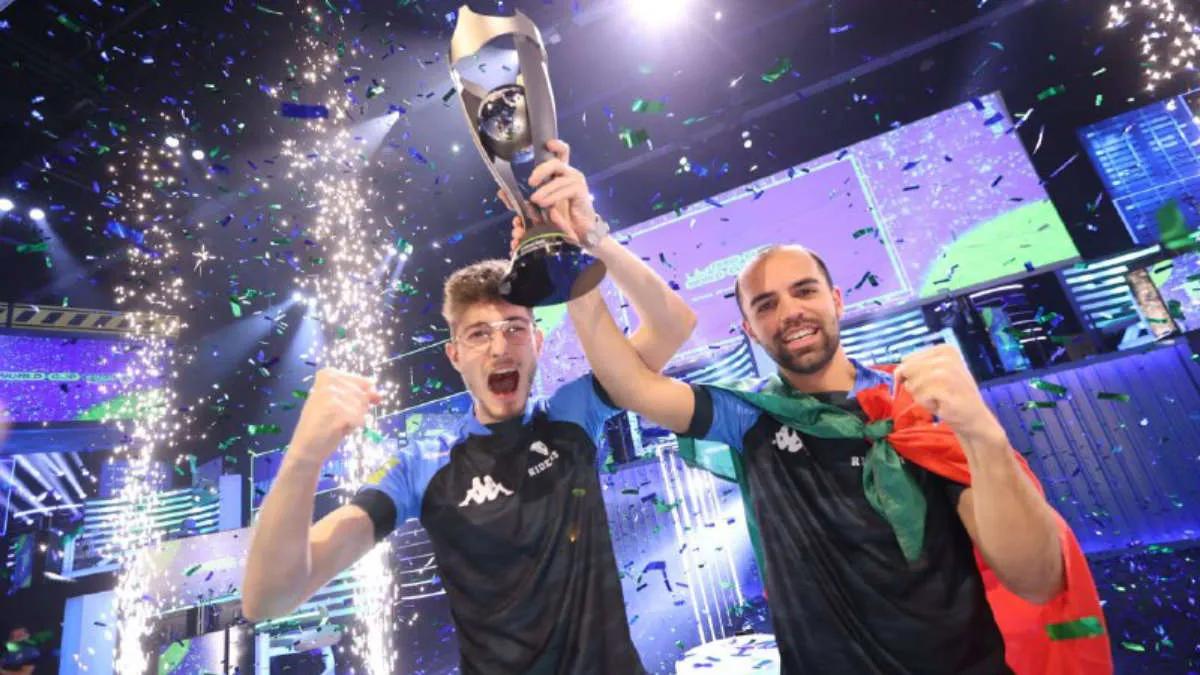 Andonii et tuga 810 de Movistar Riders sont devenus les gagnants de FIFAe Club World Cup 2022