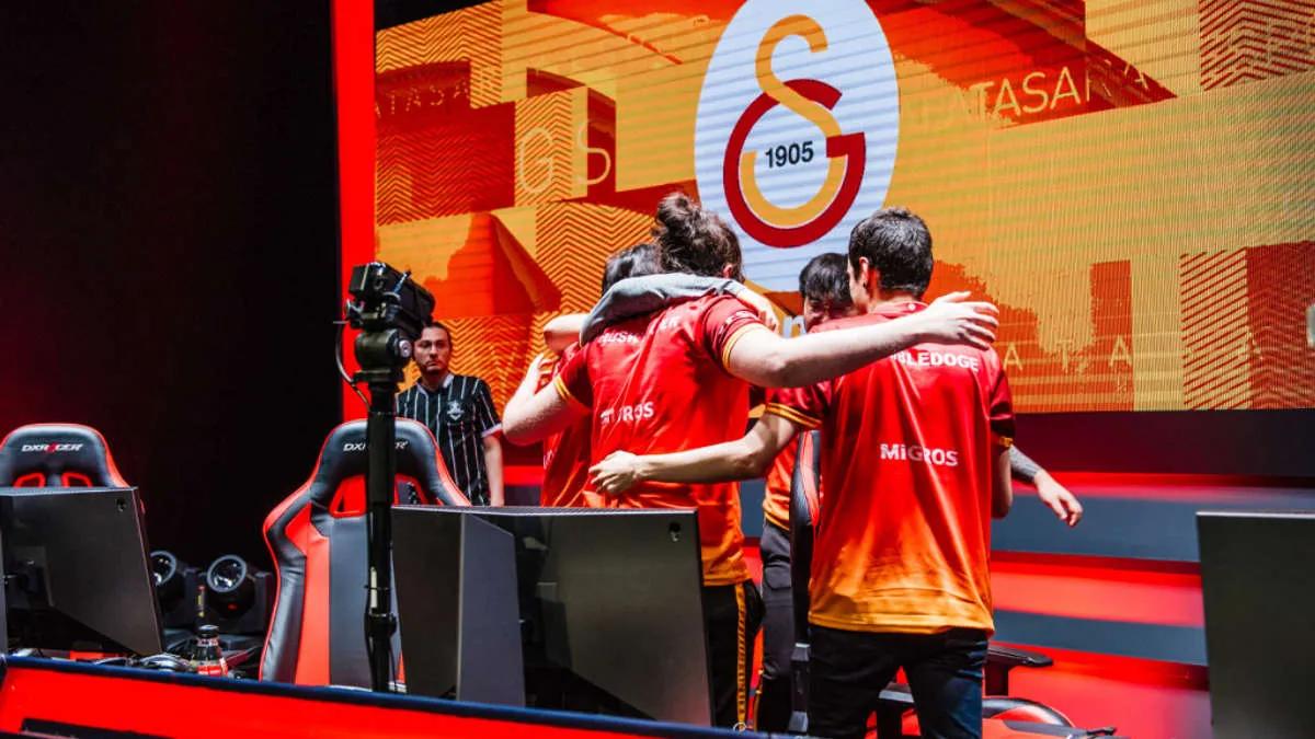 Galatasaray Esports et Fenerbah ç e Esports ont annulé les files d'attente pour League of Legends