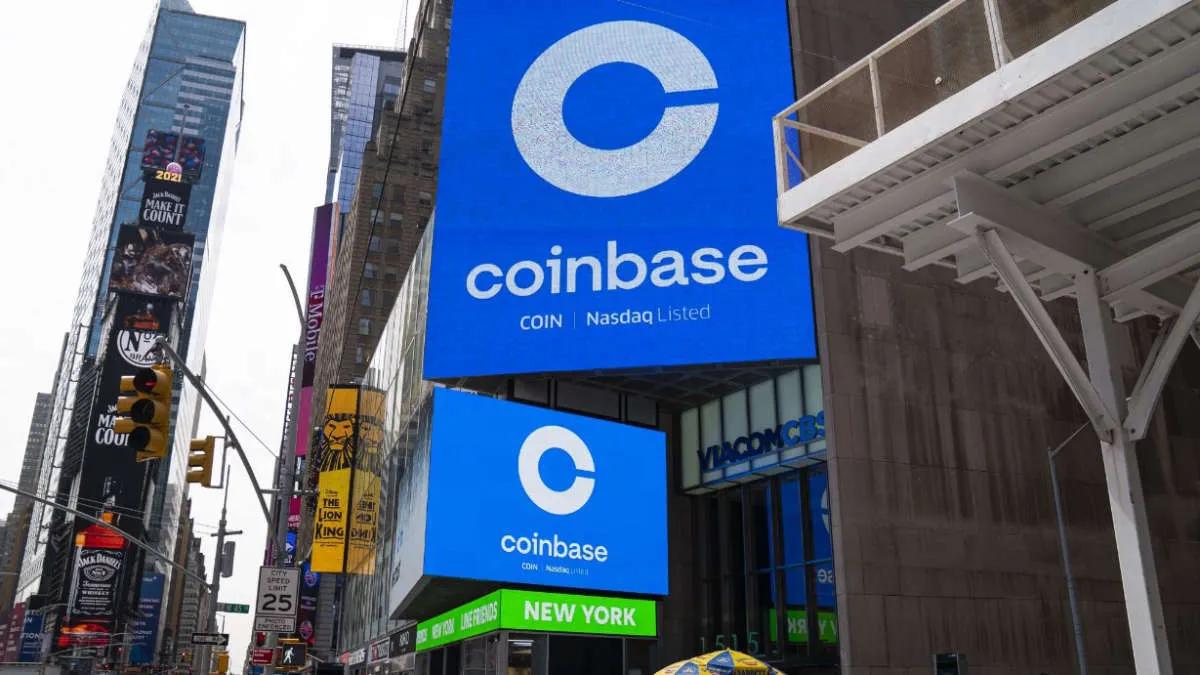 Coinbase  : les revenus de l'entreprise en 2022 seront moitié moins élevés qu'en 2021