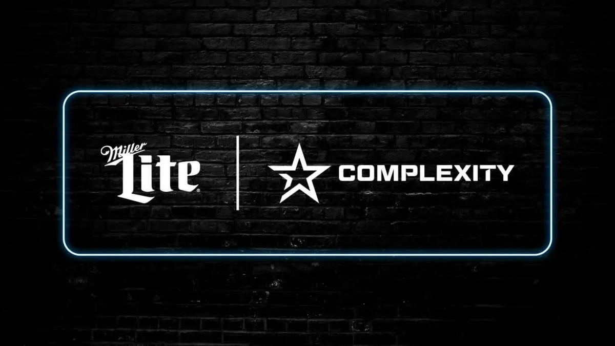 Complexity Gaming renouvelle son partenariat avec Miller Lite