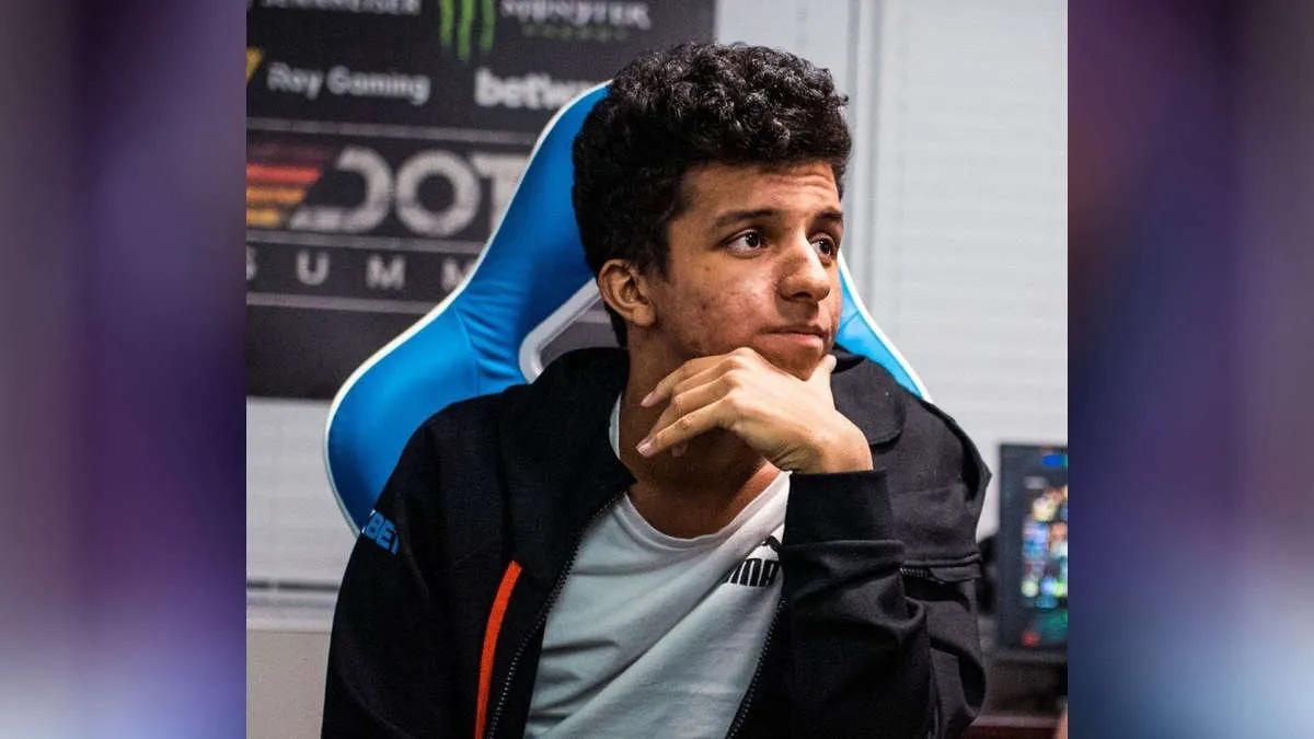 Alignement NAVI à Dota 2 restant 3 joueurs