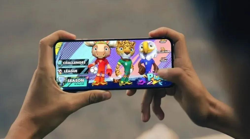 Motorola devient le partenaire officiel des smartphones de FIFA Heroes